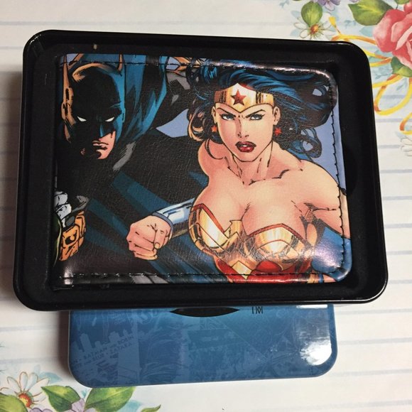 DC Comics Justice League Men's Bifold Wallet - Picture 12 of 16